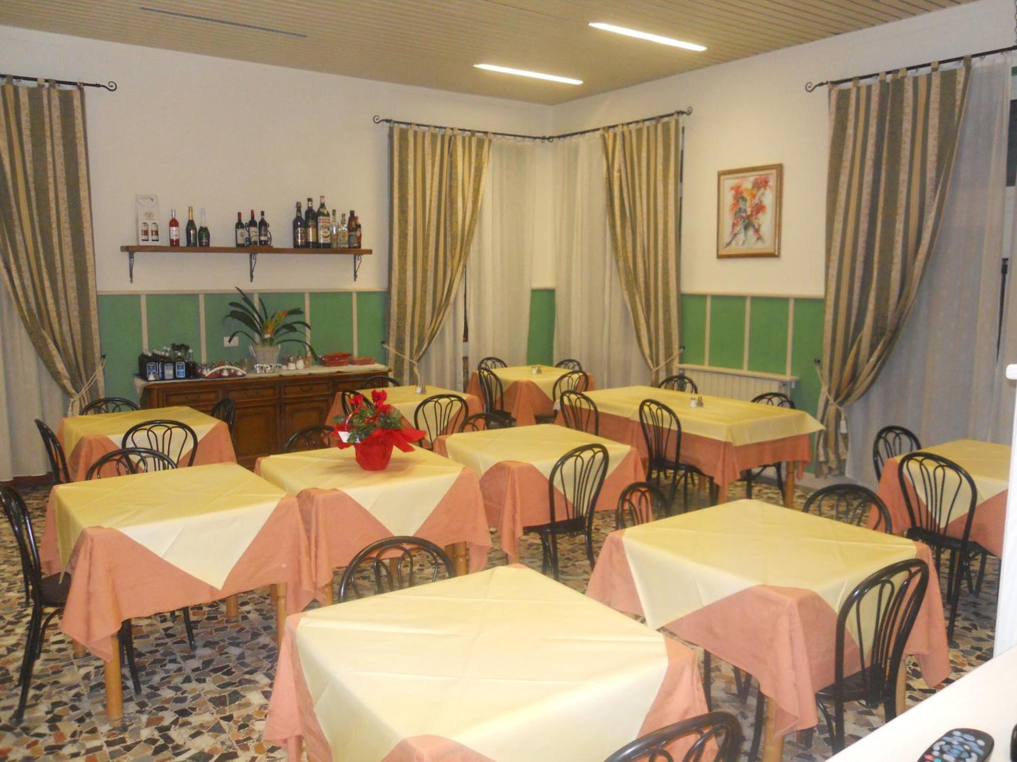 Albergo Belvedere Боргето ди Вара Екстериор снимка